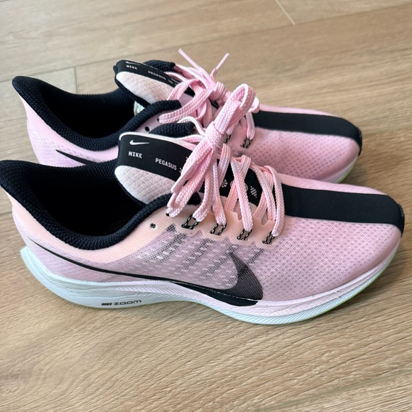 Nike Shoes - Nike Women's Athletic Shoes in Pink and Black Pegasus zoom 7.5W